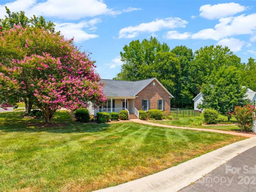 2212 Lookout Point, Rock Hill, SC 29732.  MLS# CAR4284545, YatesRealty ID 28400. 