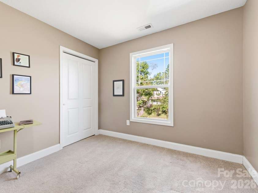 24 Hilldale Road, Asheville, NC 28803.  MLS# CAR4382558, YatesRealty ID 28400. 