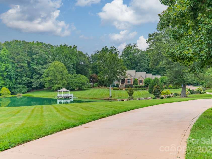 140 Huncoat Hollow Lane, Iron Station, NC 28080.  MLS# CAR4285209, YatesRealty ID 28401. 