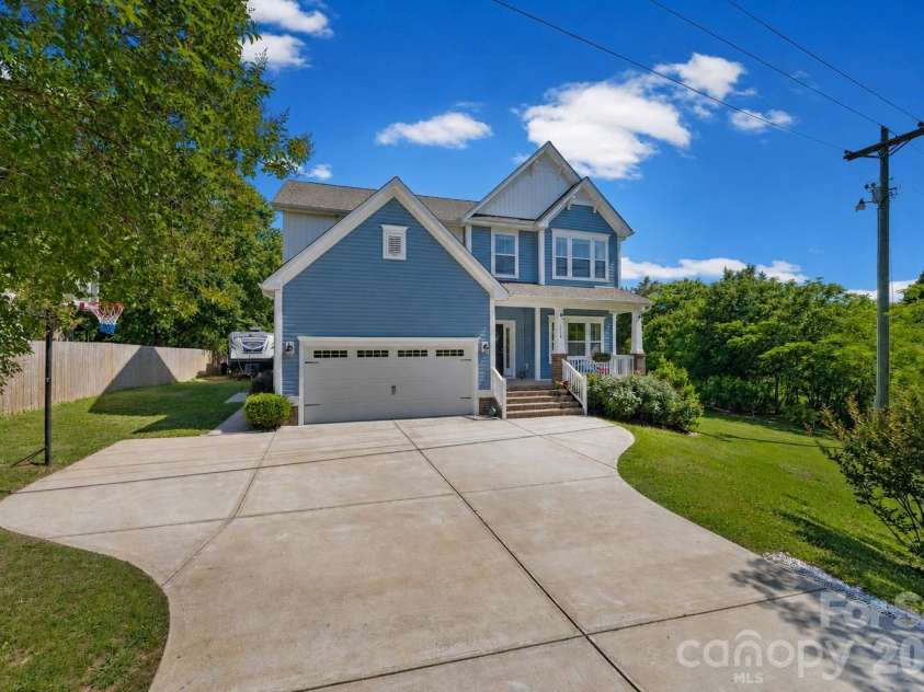 3430 Caroland Drive, Fort Mill, SC 29708.  MLS# CAR4383358, YatesRealty ID 28401. 