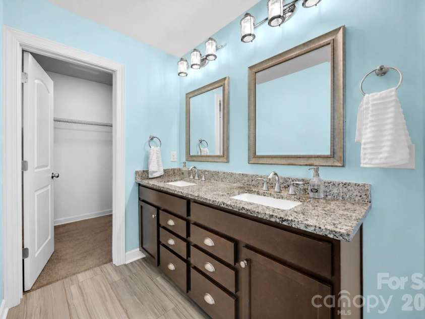 3430 Caroland Drive, Fort Mill, SC 29708.  MLS# CAR4383358, YatesRealty ID 28401. 