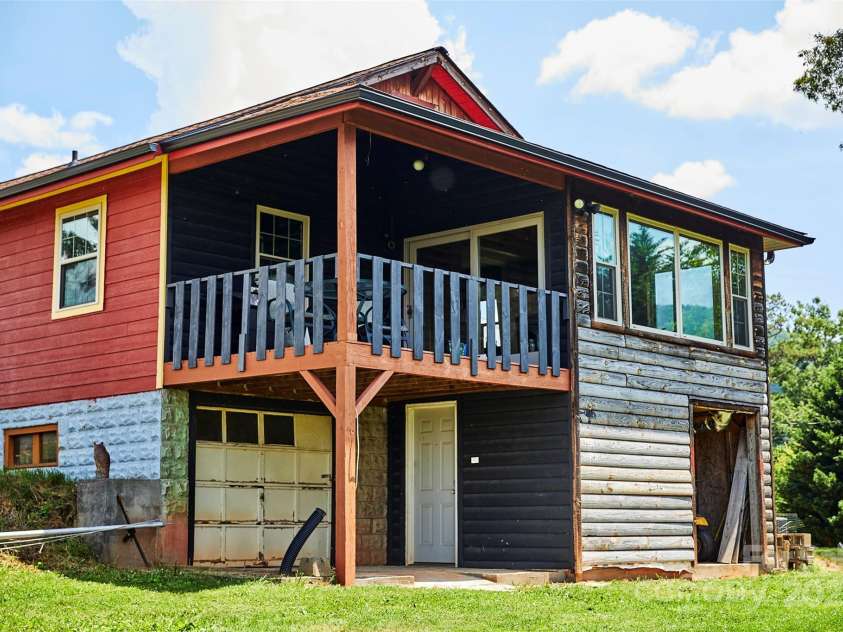 529 Old Newfound Road, Leicester, NC 28748.  MLS# CAR4279296, YatesRealty ID 28402. 