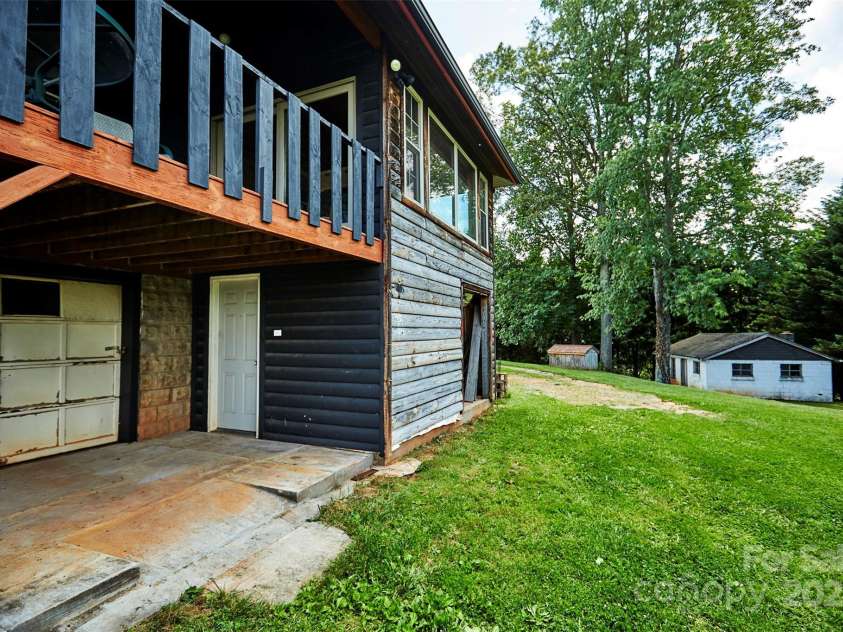 529 Old Newfound Road, Leicester, NC 28748.  MLS# CAR4279296, YatesRealty ID 28402. 