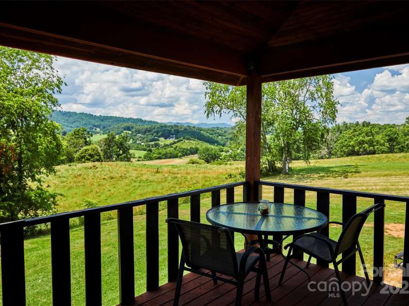 529 Old Newfound Road, Leicester, NC 28748.  MLS# CAR4279296, YatesRealty ID 28402. 