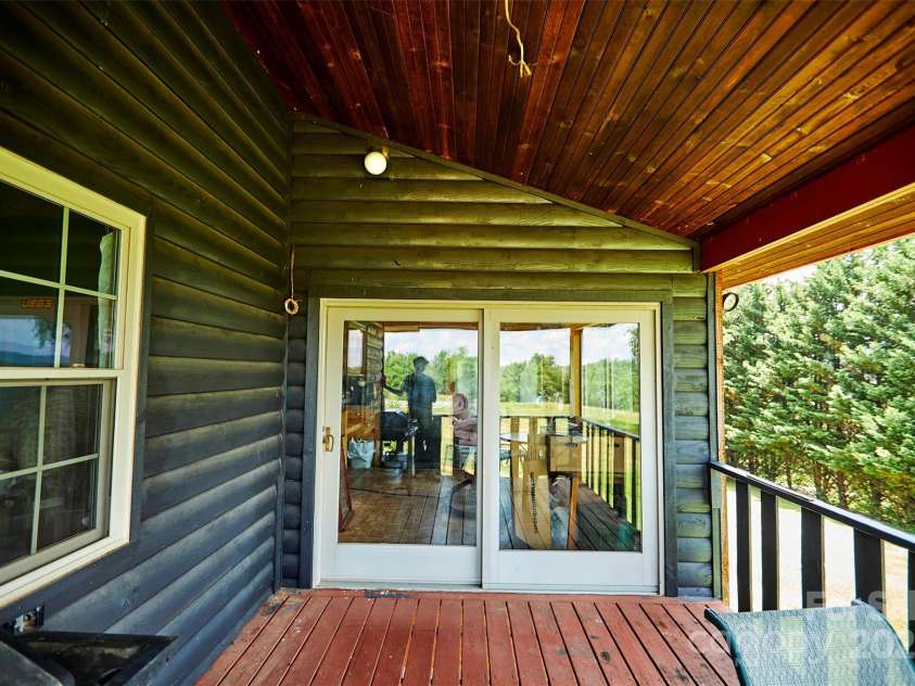 529 Old Newfound Road, Leicester, NC 28748.  MLS# CAR4279296, YatesRealty ID 28402. 