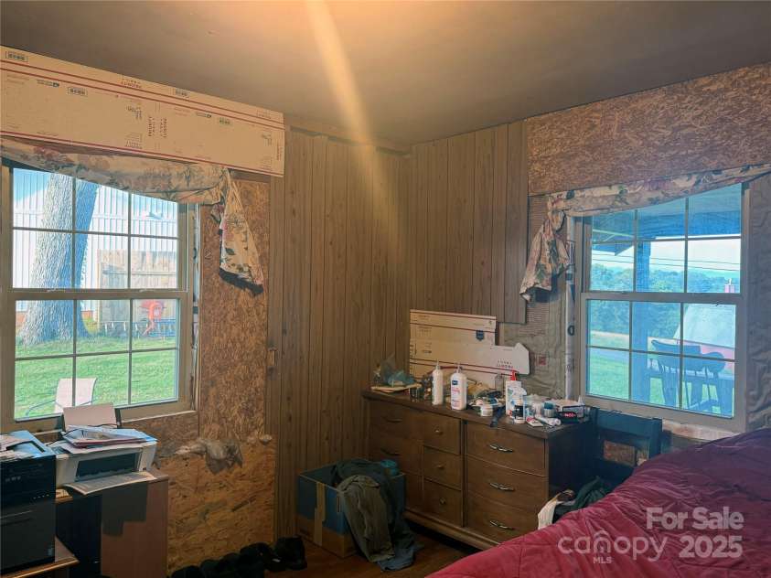 529 Old Newfound Road, Leicester, NC 28748.  MLS# CAR4279296, YatesRealty ID 28402. 