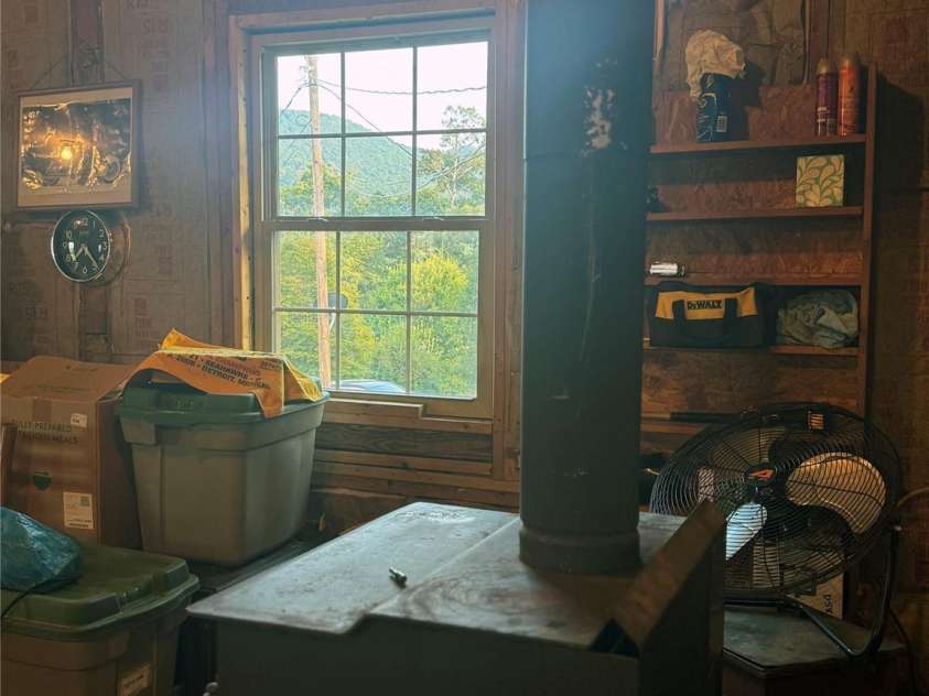 529 Old Newfound Road, Leicester, NC 28748.  MLS# CAR4279296, YatesRealty ID 28402. 