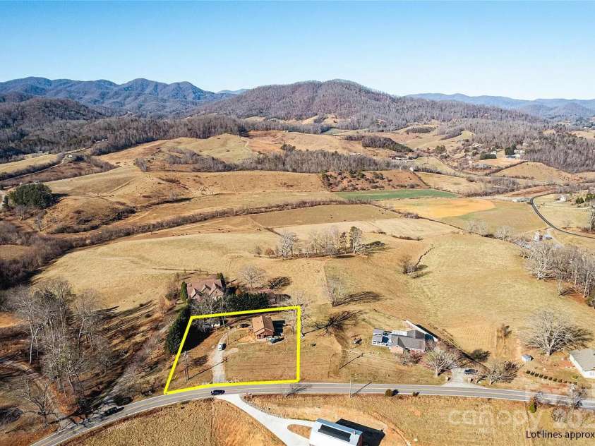 529 Old Newfound Road, Leicester, NC 28748.  MLS# CAR4279296, YatesRealty ID 28402. 