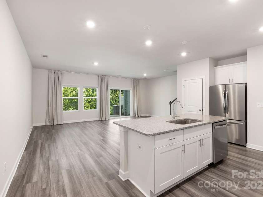 3506 Auburn Curb Road, Charlotte, NC 28217.  MLS# CAR4276113, YatesRealty ID 28403. 