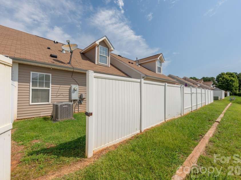 1423 Jasper Ridge Drive, Indian Land, SC 29707.  MLS# CAR4416009, YatesRealty ID 28404. Back Gate.