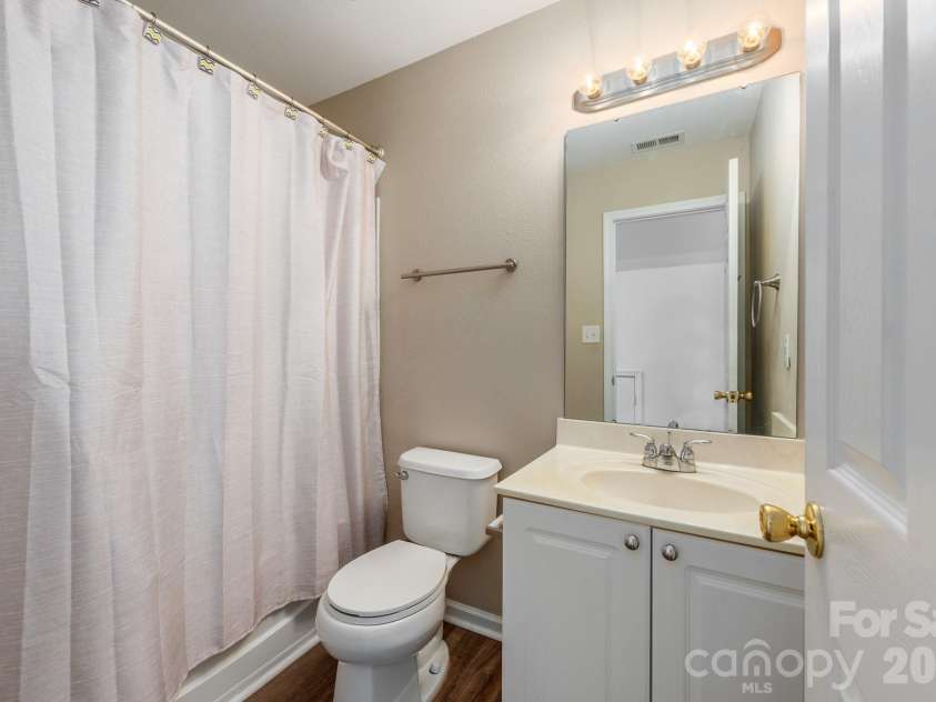 1423 Jasper Ridge Drive, Indian Land, SC 29707.  MLS# CAR4416009, YatesRealty ID 28404. Primary Bathroom.