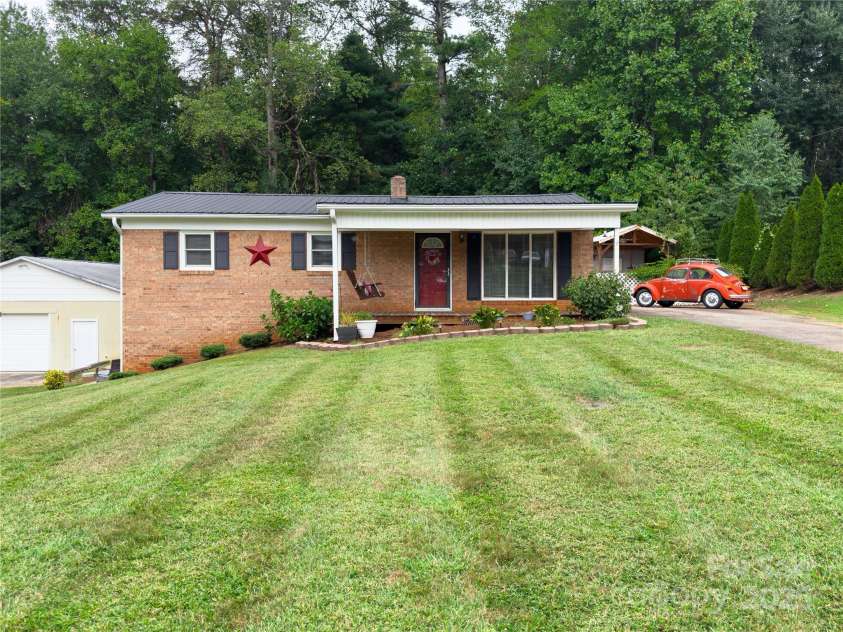 2474 Greenway Street, Lenoir, NC 28645.  MLS# CAR4284260, YatesRealty ID 28404. 