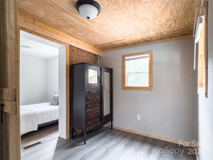 2474 Greenway Street, Lenoir, NC 28645.  MLS# CAR4284260, YatesRealty ID 28404. 