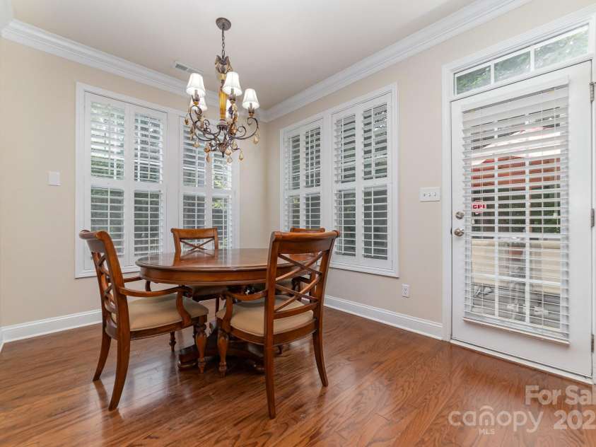 9836 Coatbridge Drive, Charlotte, NC 28269.  MLS# CAR4279001, YatesRealty ID 28406. 