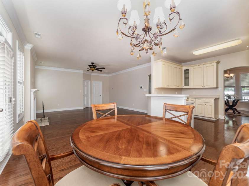 9836 Coatbridge Drive, Charlotte, NC 28269.  MLS# CAR4279001, YatesRealty ID 28406. 