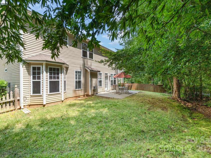 9836 Coatbridge Drive, Charlotte, NC 28269.  MLS# CAR4279001, YatesRealty ID 28406. 