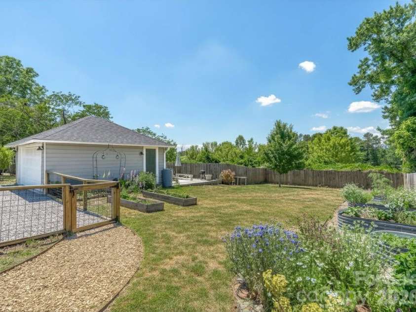 310 Hazel Mill Road, Asheville, NC 28806.  MLS# CAR4385682, YatesRealty ID 28409. Detached 2 car garage