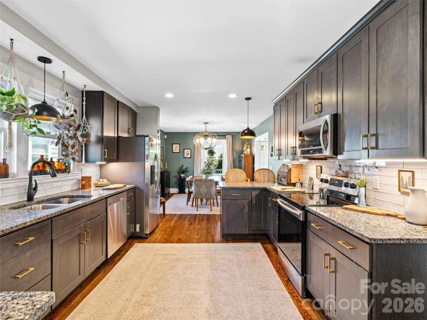 310 Hazel Mill Road, Asheville, NC 28806.  MLS# CAR4385682, YatesRealty ID 28409. Kitchen
