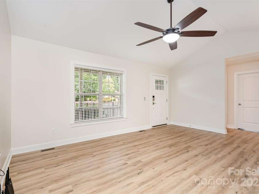 43 Paddington Drive, Concord, NC 28025.  MLS# CAR4270553, YatesRealty ID 28409. Spacious Living Area