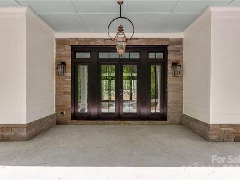 155 Eagle Chase Lane, Troutman, NC 28166.  MLS# CAR4235412, YatesRealty ID 2841. 