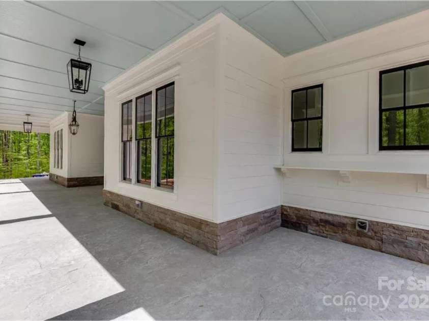 155 Eagle Chase Lane, Troutman, NC 28166.  MLS# CAR4235412, YatesRealty ID 2841. 