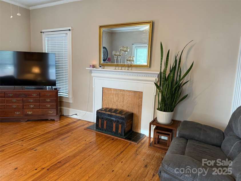 202 Ingram Street, Kershaw, SC 29067.  MLS# CAR4300565, YatesRealty ID 2841. 