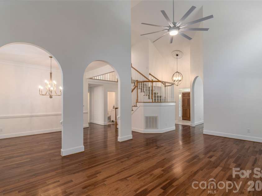 21121 Blakely Shores Drive, Cornelius, NC 28031.  MLS# CAR4382912, YatesRealty ID 28410. 