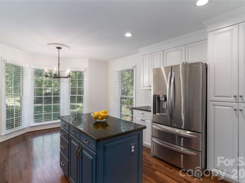 21121 Blakely Shores Drive, Cornelius, NC 28031.  MLS# CAR4382912, YatesRealty ID 28410. 
