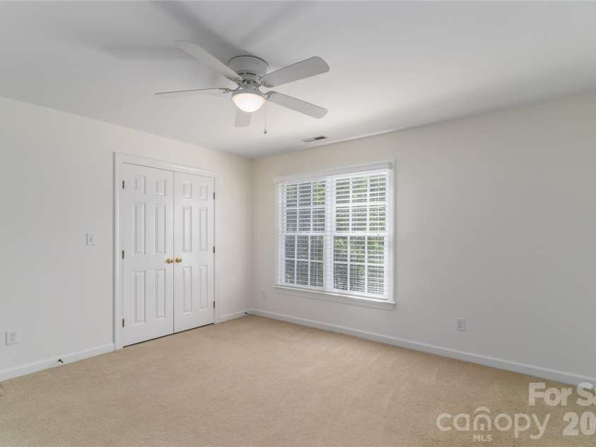 21121 Blakely Shores Drive, Cornelius, NC 28031.  MLS# CAR4382912, YatesRealty ID 28410. 