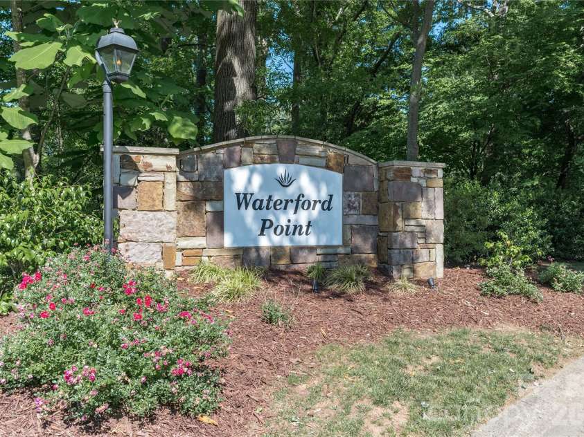 21121 Blakely Shores Drive, Cornelius, NC 28031.  MLS# CAR4382912, YatesRealty ID 28410. 