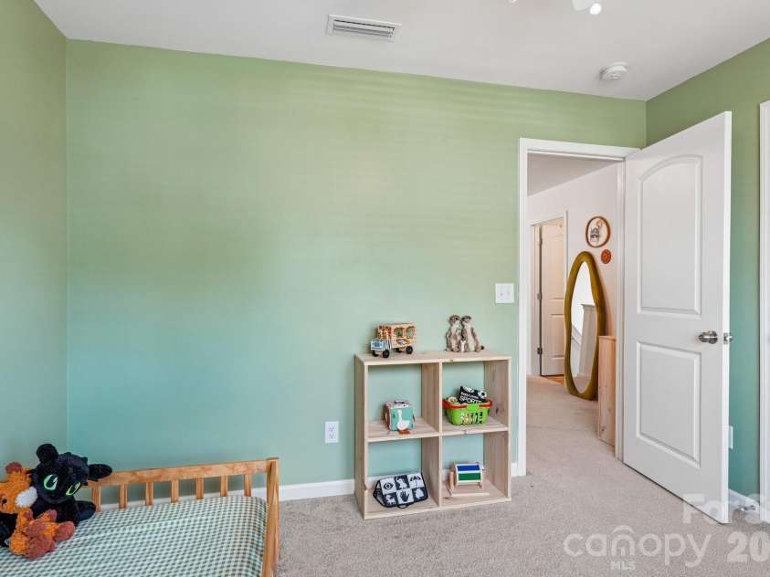 817 Alexander Commons Drive, Monroe, NC 28112.  MLS# CAR4386450, YatesRealty ID 28411. 