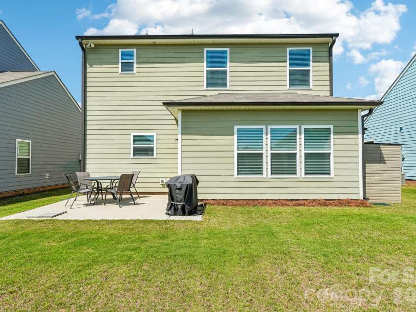 817 Alexander Commons Drive, Monroe, NC 28112.  MLS# CAR4386450, YatesRealty ID 28411. 