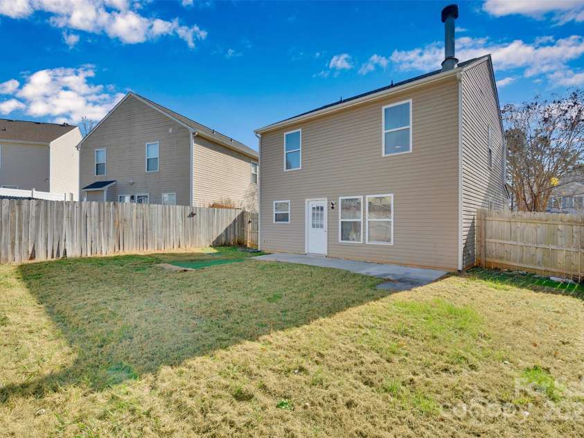 2707 Cochrane Drive, Charlotte, NC 28269.  MLS# CAR4326012, YatesRealty ID 28412. 