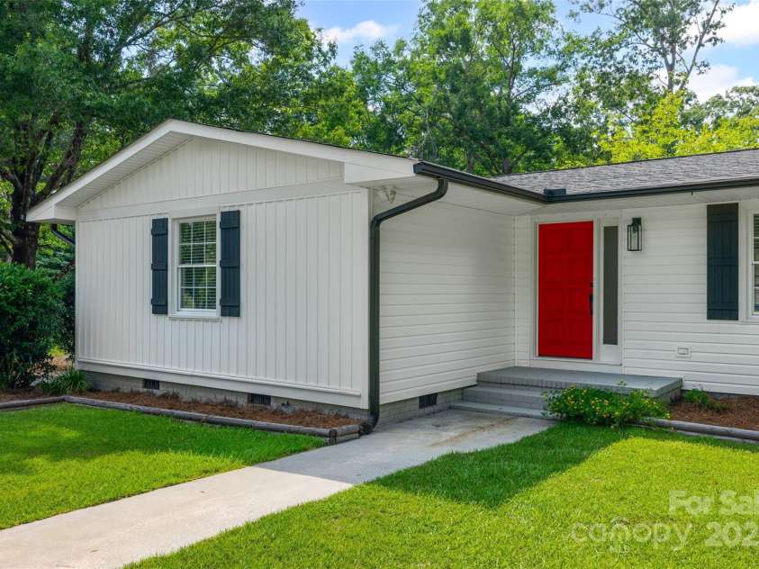 1582 Cornwell Road, Blackstock, SC 29014.  MLS# CAR4276467, YatesRealty ID 28414. 