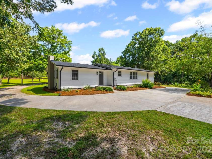 1582 Cornwell Road, Blackstock, SC 29014.  MLS# CAR4276467, YatesRealty ID 28414. 