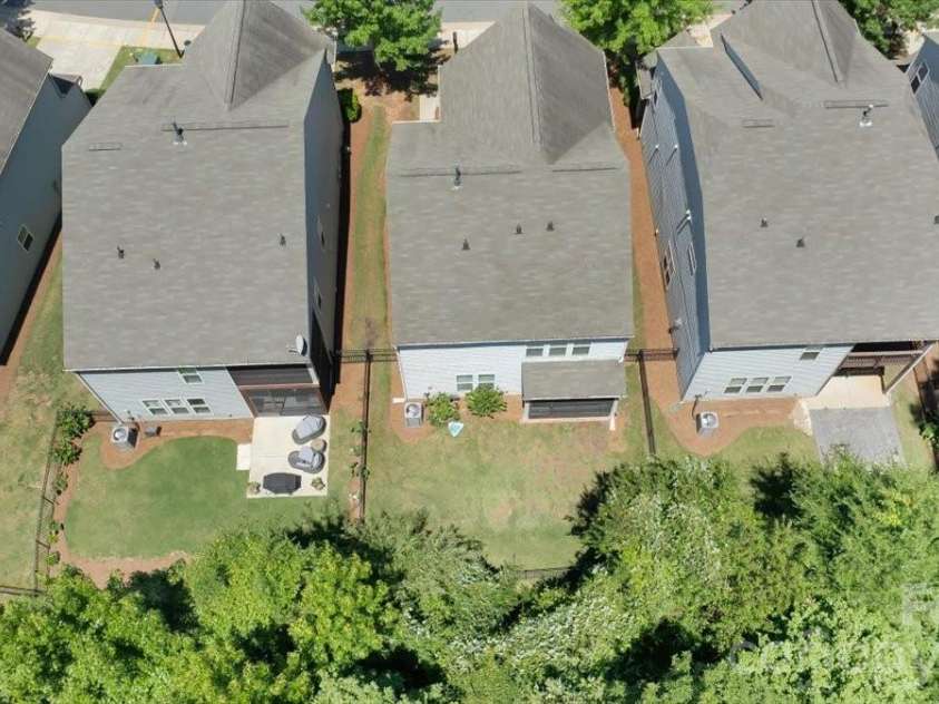 5122 Mount Clare Lane, Charlotte, NC 28210.  MLS# CAR4387557, YatesRealty ID 28414. 