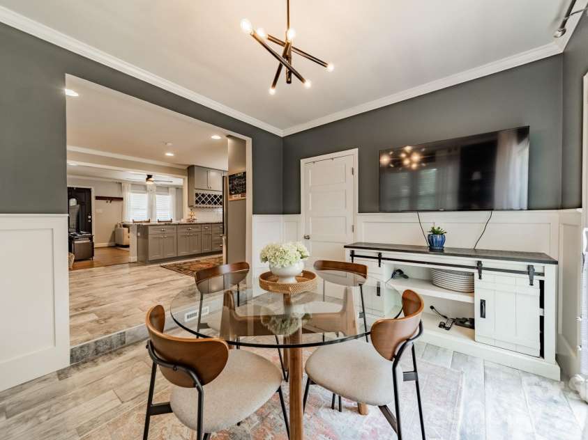 3723 Litchfield Road, Charlotte, NC 28211.  MLS# CAR4387629, YatesRealty ID 28415. 