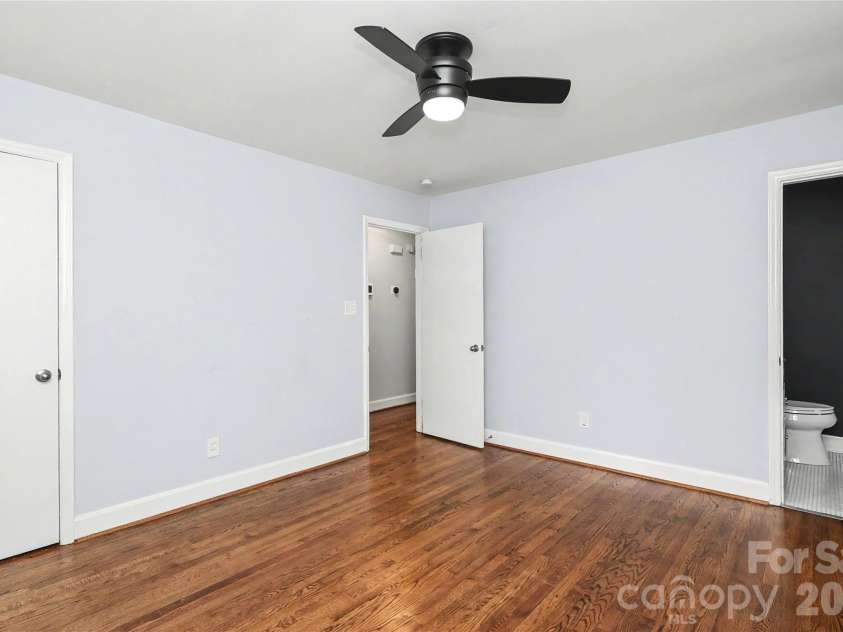 3723 Litchfield Road, Charlotte, NC 28211.  MLS# CAR4387629, YatesRealty ID 28415. 