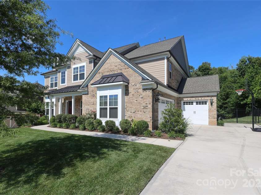 398 Hampton Trail Drive, Fort Mill, SC 29708.  MLS# CAR4271025, YatesRealty ID 28415. 3 car garage