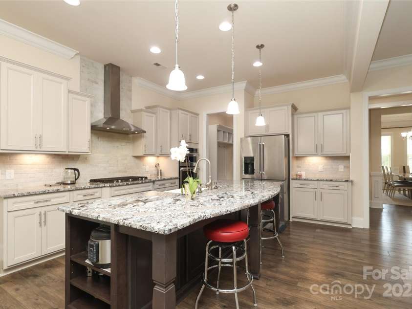 398 Hampton Trail Drive, Fort Mill, SC 29708.  MLS# CAR4271025, YatesRealty ID 28415. Gourmet Kitchen