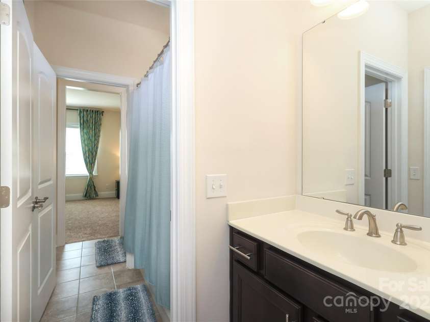 398 Hampton Trail Drive, Fort Mill, SC 29708.  MLS# CAR4271025, YatesRealty ID 28415. Jack and Jill Bath