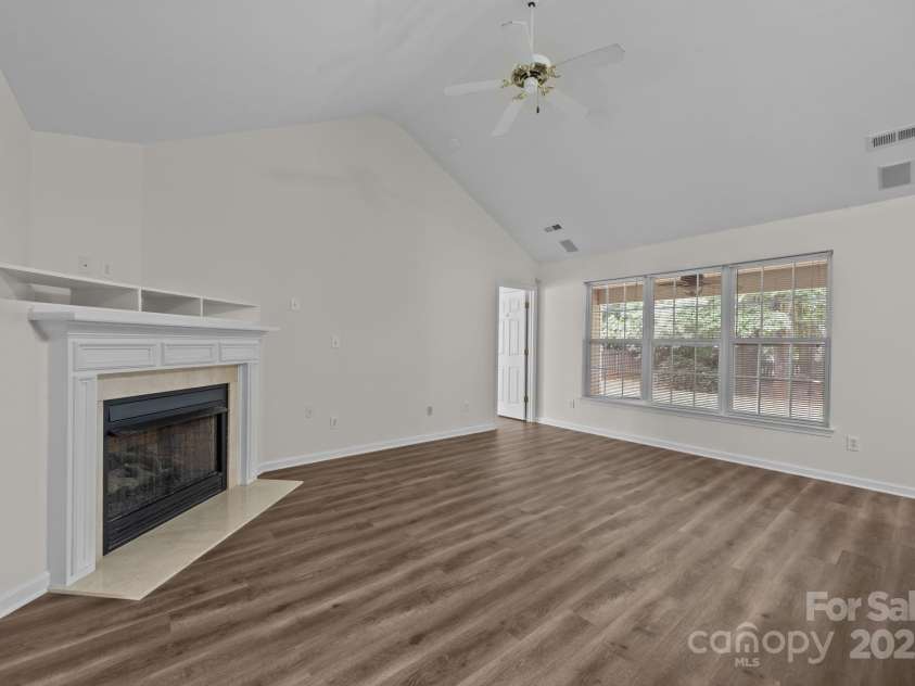 1614 Eagle Lake Drive, Fort Mill, SC 29707.  MLS# CAR4252916, YatesRealty ID 28416. 