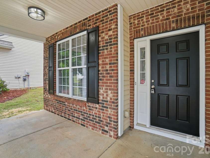 16844 Kettlewell Lane, Charlotte, NC 28277.  MLS# CAR4386413, YatesRealty ID 28417. 