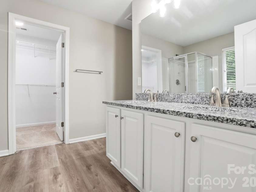 16844 Kettlewell Lane, Charlotte, NC 28277.  MLS# CAR4386413, YatesRealty ID 28417. 