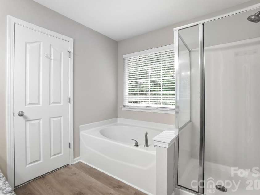 16844 Kettlewell Lane, Charlotte, NC 28277.  MLS# CAR4386413, YatesRealty ID 28417. 