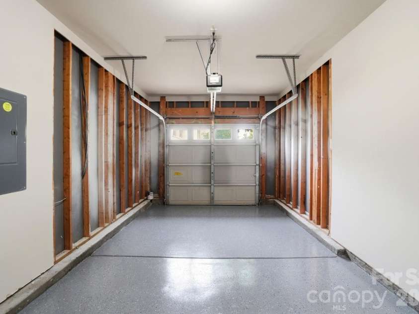 16844 Kettlewell Lane, Charlotte, NC 28277.  MLS# CAR4386413, YatesRealty ID 28417. 