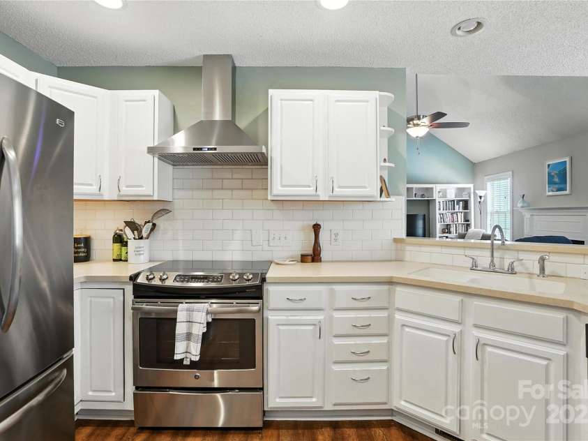 407 Riverwalk Drive, Concord, NC 28027.  MLS# CAR4284320, YatesRealty ID 28417. 