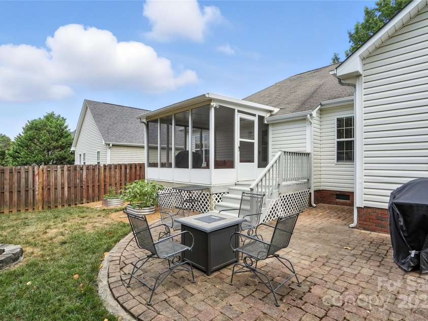 407 Riverwalk Drive, Concord, NC 28027.  MLS# CAR4284320, YatesRealty ID 28417. 