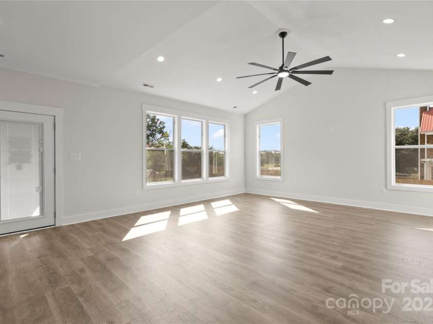 2589 Polo Lane, Maiden, NC 28650.  MLS# CAR4299931, YatesRealty ID 28419. 