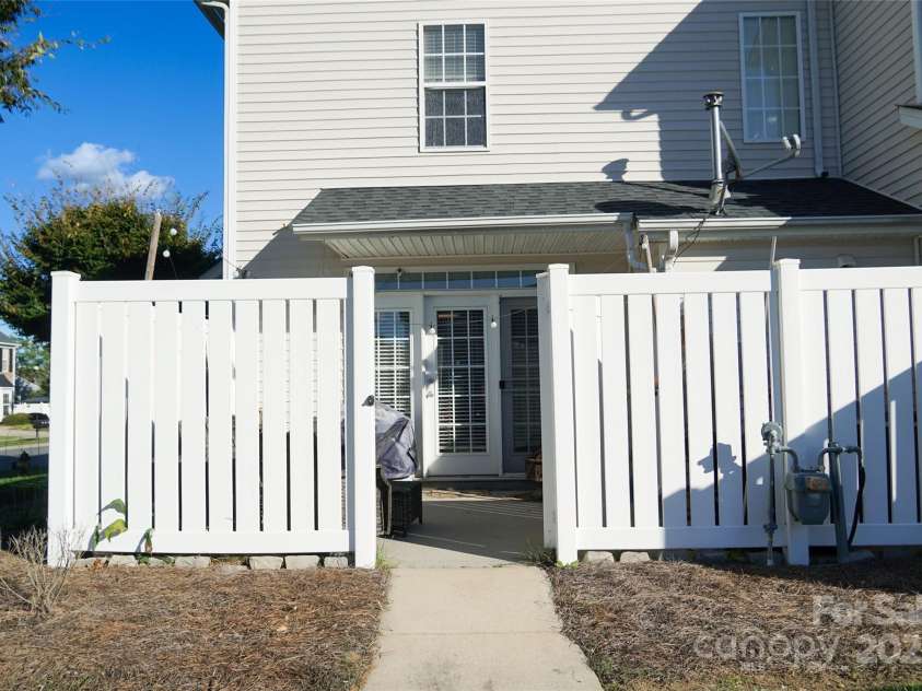 6202 Lentz Way, Harrisburg, NC 28075.  MLS# CAR4311649, YatesRealty ID 2842. 